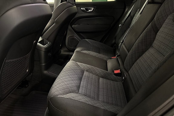 Volvo XC60 12 of 19