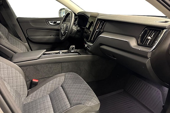 Volvo XC60 10 of 19