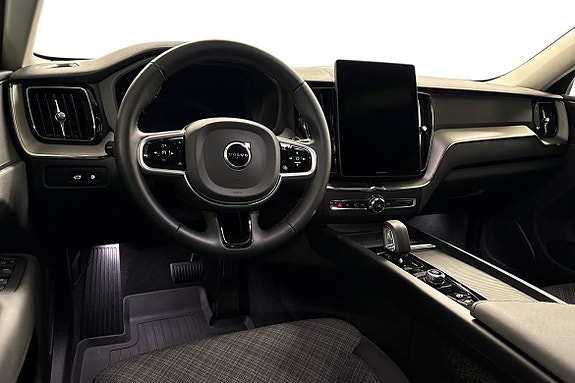 Volvo XC60 8 of 19
