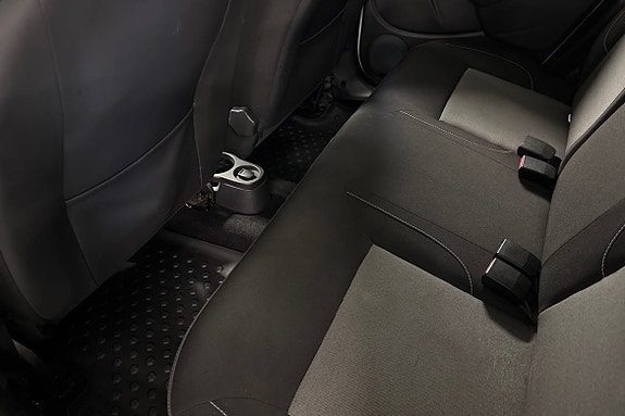 Dacia Duster 12 of 14