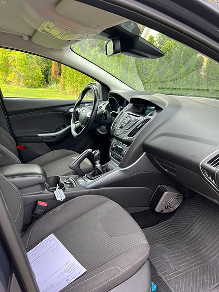 Ford Focus 7 of 9