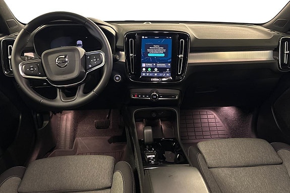 Volvo XC40 9 of 14