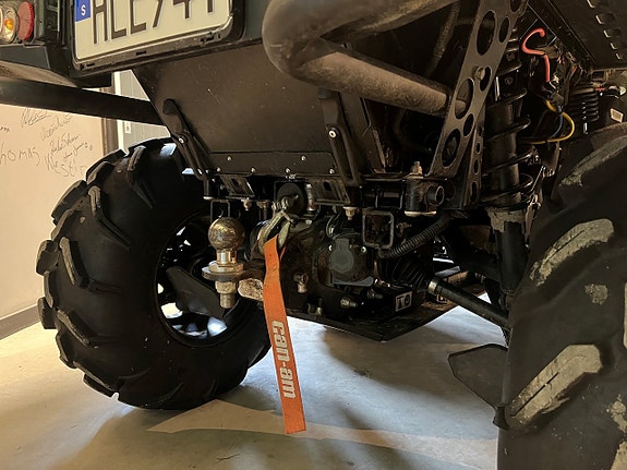 Can-Am Outlander 6x6 650 -23 "Momsad" 8 of 9