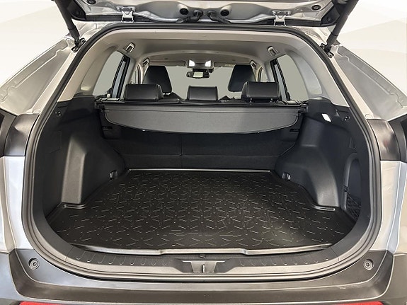 Toyota RAV4 12 of 19