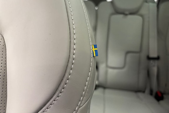 Volvo XC90 15 of 29