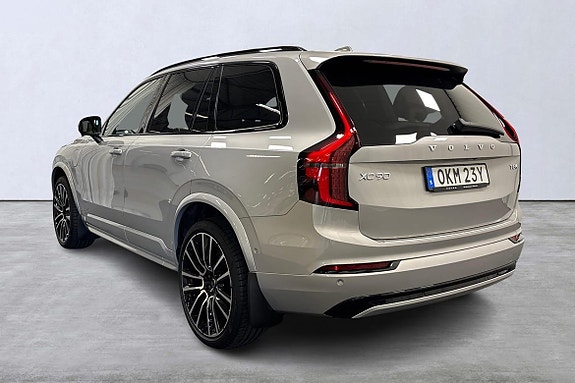 Volvo XC90 4 of 29