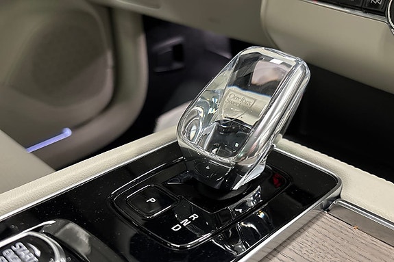 Volvo XC90 16 of 29