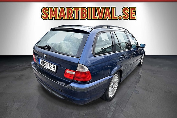 BMW 320i 5 of 14