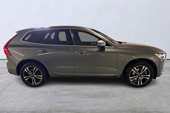 Volvo XC60 3 of 22