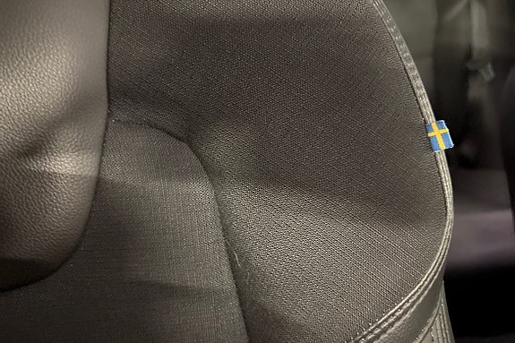 Volvo XC60 15 of 22
