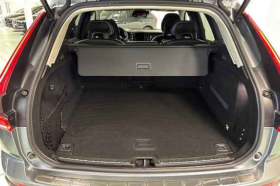 Volvo XC60 13 of 22