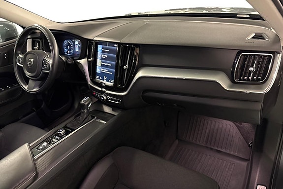 Volvo XC60 10 of 22