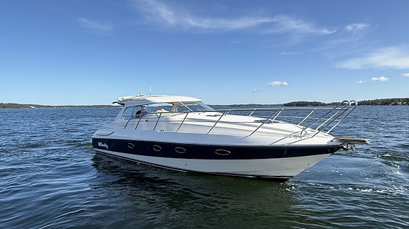 Windy 37 Grand Mistral HT - 2006 2 of 17