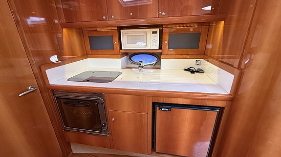 Windy 37 Grand Mistral HT - 2006 14 of 17