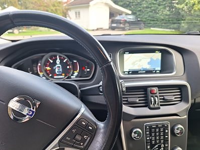 Volvo V40 7 of 8