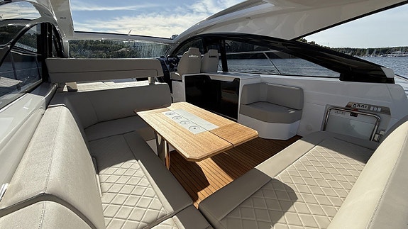 Fairline Targa 43 Open -2019 8 of 24