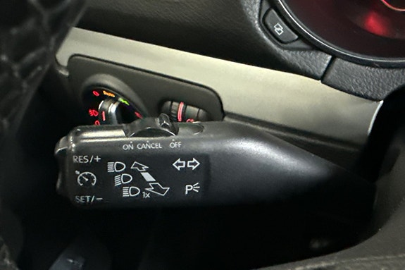 Volkswagen Golf I 24 of 27