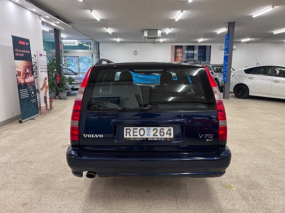 Volvo V70 5 of 18