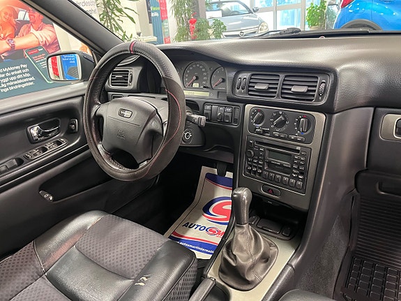 Volvo V70 12 of 18