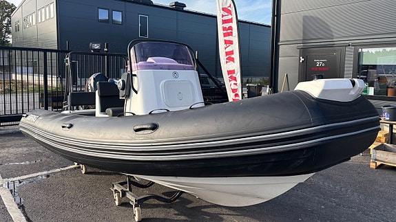 Brig 520 N Evinrude 75 DPGL 3 of 6