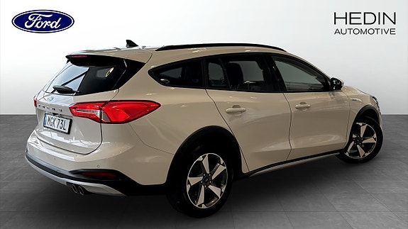 Ford Focus 2 of 17