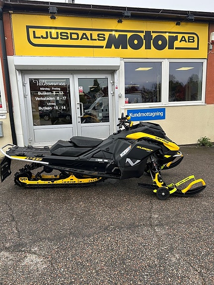 Ski-Doo Summit NEO+ 600 EFI 85Hk 2 of 2