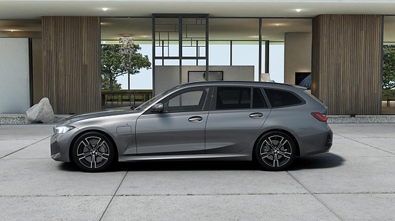 BMW 330e 4 of 13