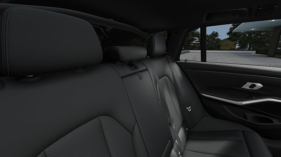BMW 330e 11 of 13