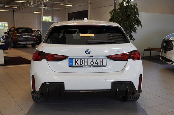 BMW 120 5 of 24
