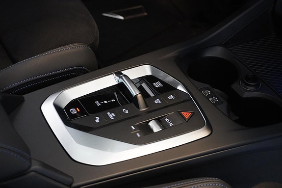 BMW 120 19 of 24