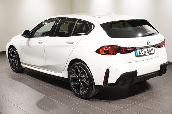 BMW 120 3 of 15