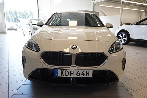 BMW 120 8 of 24