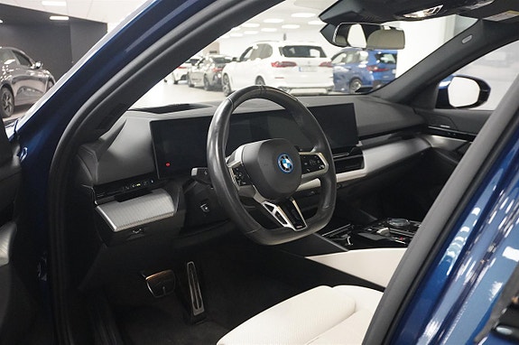 BMW 530e 19 of 19