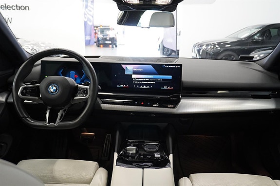 BMW 530e 8 of 21