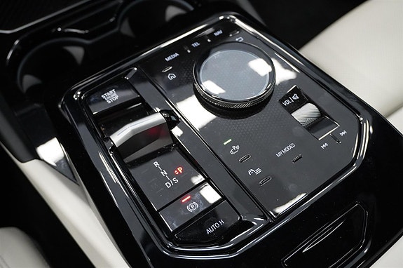 BMW 530e 15 of 21