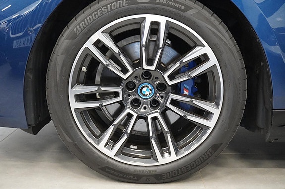 BMW 530e 18 of 21