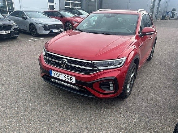 Volkswagen T-Roc 3 of 5