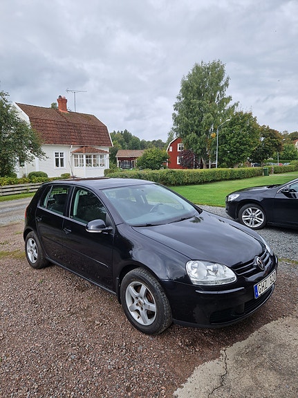 Volkswagen Golf V 3 of 4