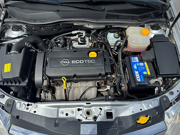 Opel Astra 22 of 22