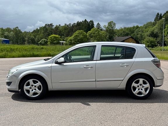 Opel Astra 4 of 22