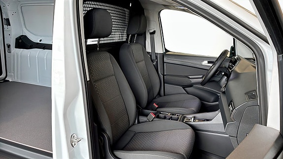 Ford Transit Connect 5 of 12