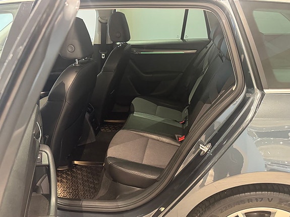 Skoda Octavia 14 of 20