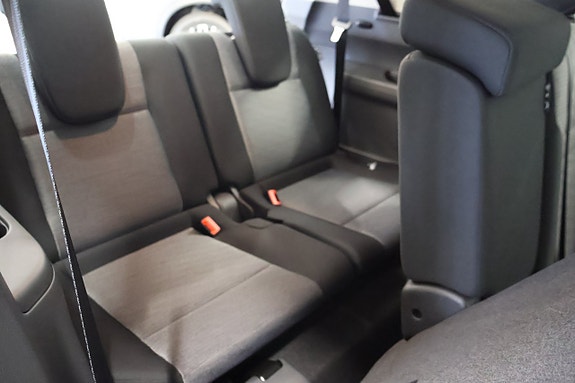 Nissan X-Trail 12 of 19