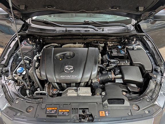 Mazda 3 5 of 8