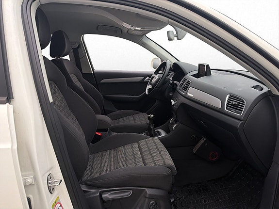 Audi Q3 20 of 28
