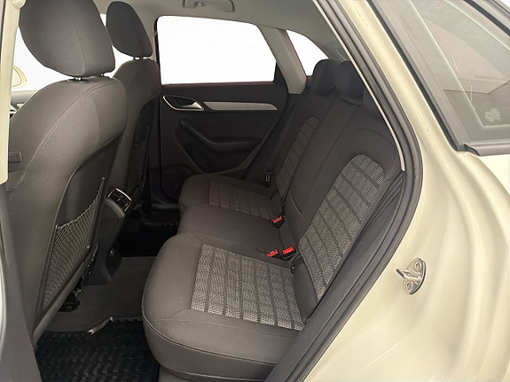 Audi Q3 21 of 28