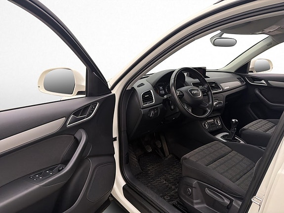 Audi Q3 27 of 28