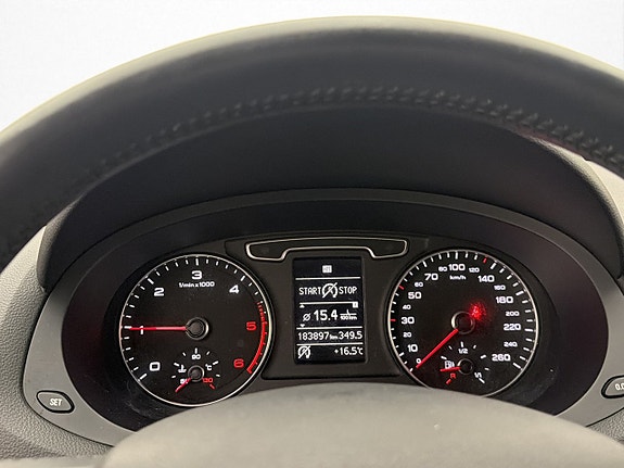 Audi Q3 15 of 28