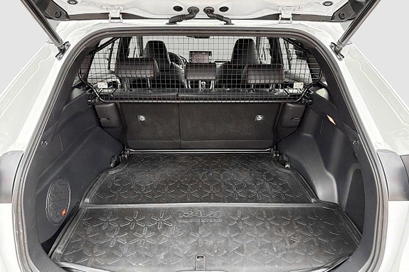 Toyota RAV4 12 of 17