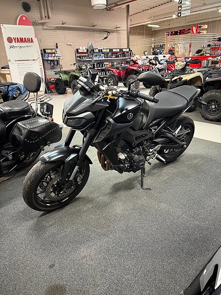 Yamaha MT-09 MT-09 2 of 5